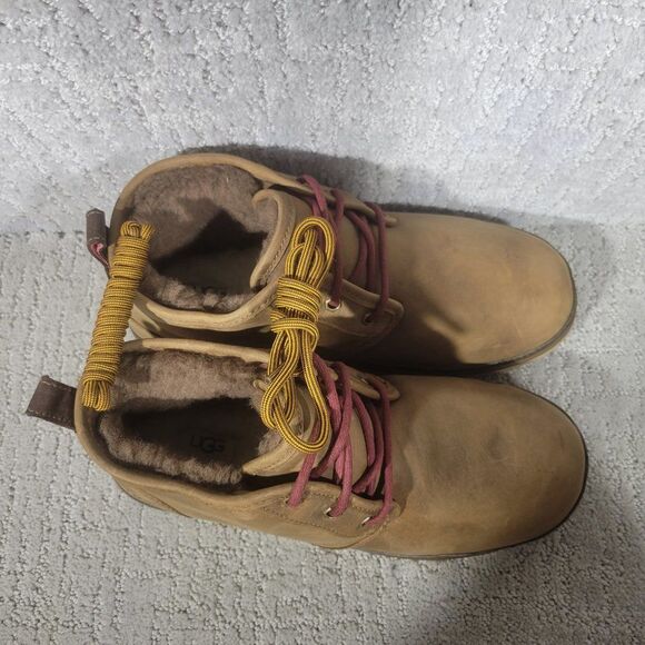UGG Neumel Weather II Men\'s Size US 10 Chestnut Leather Chukka Boots. NEW